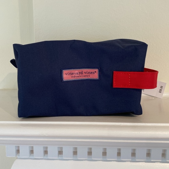 Vineyard Vines Dopp Kit Flag Whale Navy and Red - Picture 3 of 5